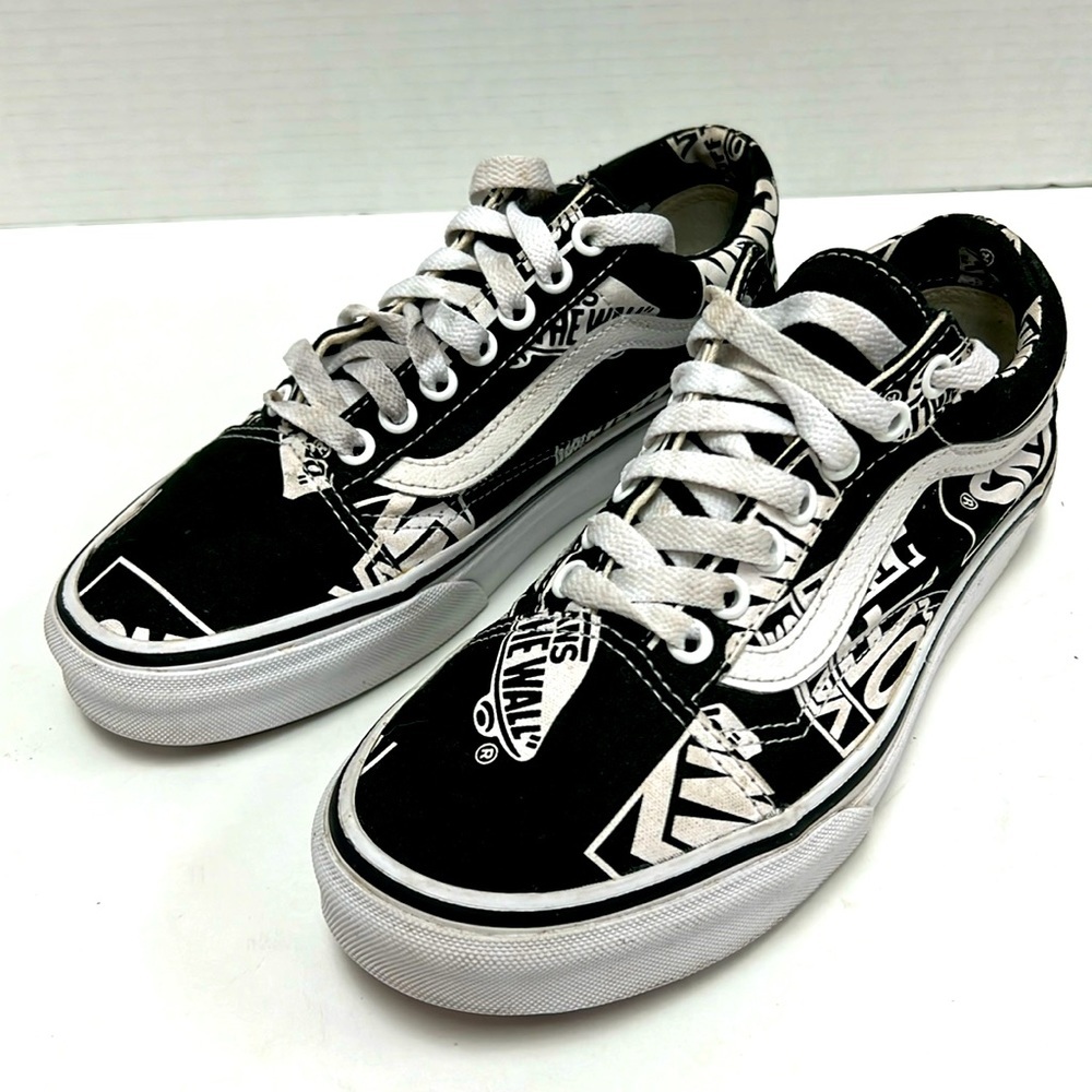 Vans Vintage Low Top Black & White Allover Print * RARE* Men’s 6.5 Women’s 8